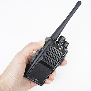 PNI PMR R15 portable radio station