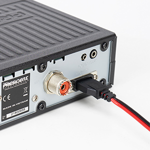 Cablu alimentare PNI cu 3 pini si siguranta pentru statii radio CB, cu siguranta 5A, lungime 200 cm